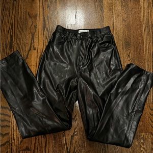 Abercrombie 90’s Straight Ultra High Rise Curve Love Leather Pants